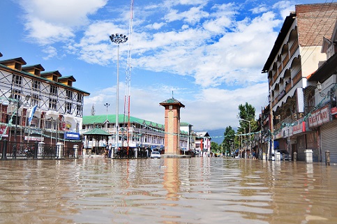 Kashmircatastrophe   calls for an international aid intervention